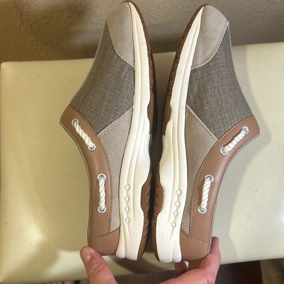 Easy Spirit mules. Size 12 W - Picture 5 of 8